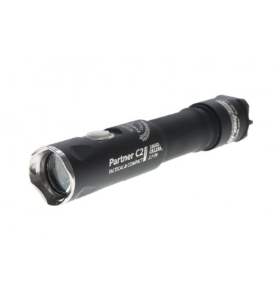 Фонарь Armytek Partner C2 Pro v3 XHP35 (белый свет)